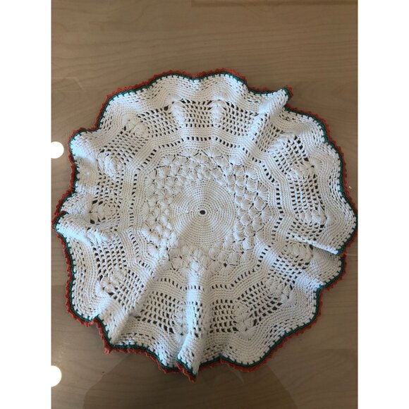 LOT of 3 VTG Handmade Crochet Doilies - Picture 2 of 15